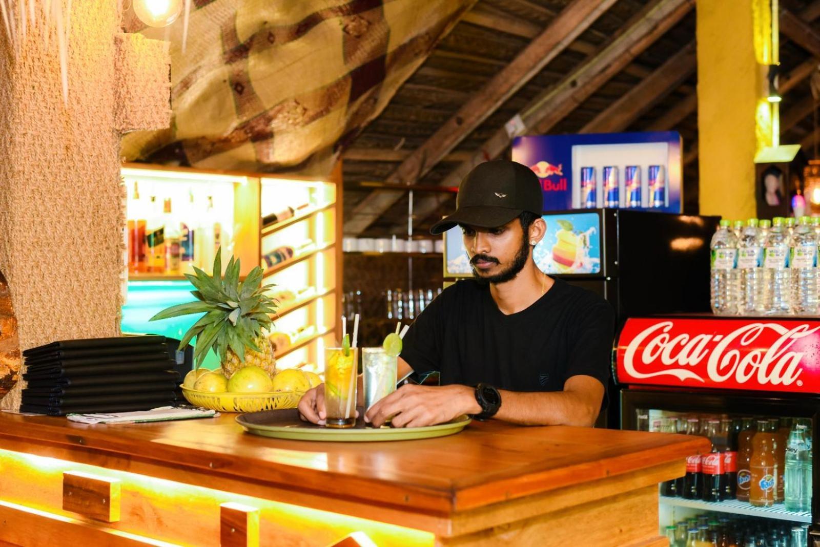 Hotel Coconut Style Restaurant&Milinda Guest à Unawatuna Extérieur photo